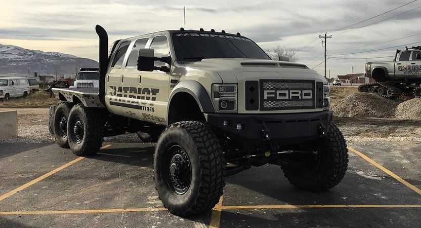 Meet The Super Six The Six Door Ford F 550 Heavy D And Diesel Sellerz