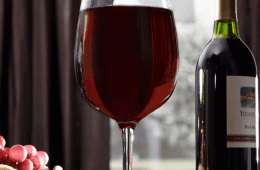 Extra Large Wine Glass Featured