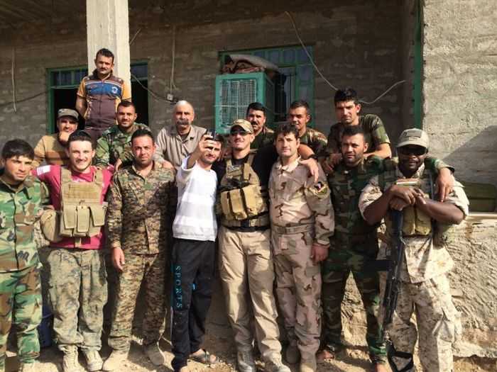 Family Of Ex Marines In Iraq Providing Aid And Fighting Isis Pictures 001