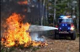 Meet The Bulldog 4X4 Fire Truck Featured