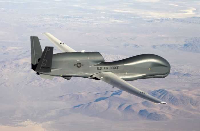 Meet The Air Force RQ-4B Global Hawk - America's Biggest UAV pictures 001