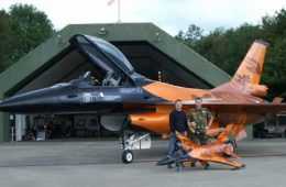 Meet The Quattro  A 1 4 Scale Rc F16 Jet Pics 1