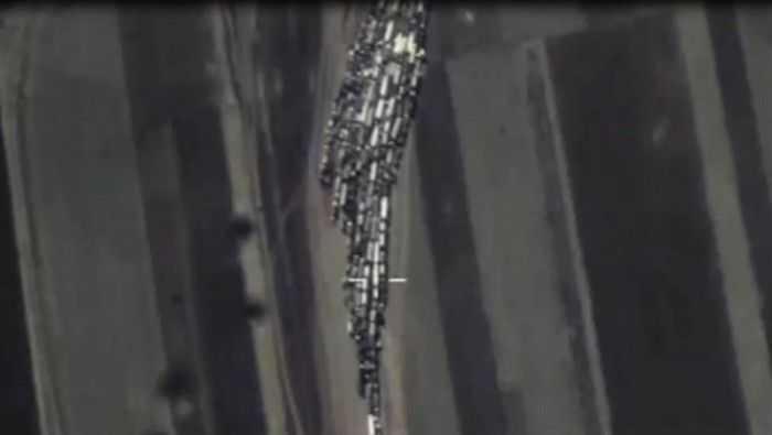 Russia Spots Then Bombs 12,000 Isis Oil Trucks Pictures 002
