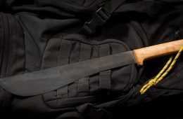 How To Build A Machete With No Power Tools Featured