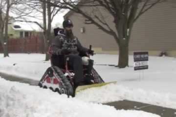 Veteran Turns His Wheelchair Into A Snow Plow  Then Plows The Entire Neighborhood Video Featured