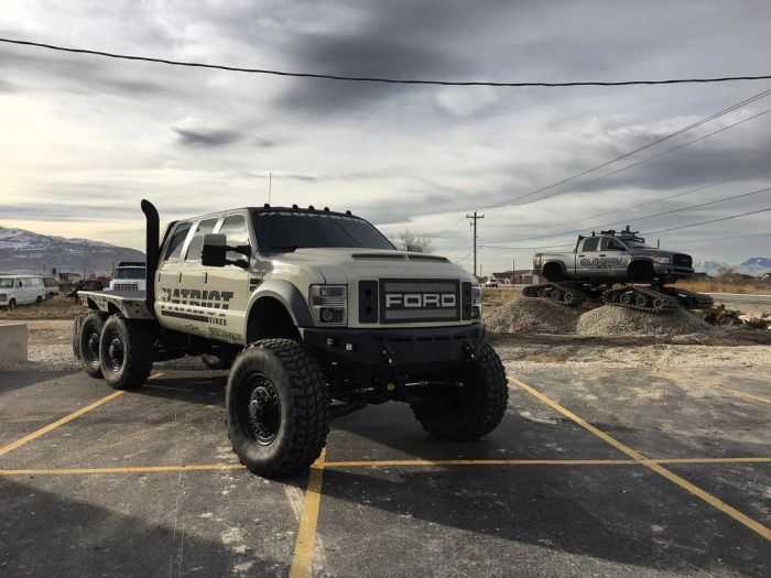 Meet The Super Six The Six Door Ford F 550 Heavy D And