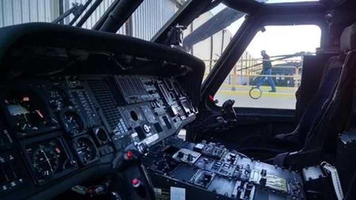 This Is The Uh60A Black Hawk That Is Up For Auction Pictures 003