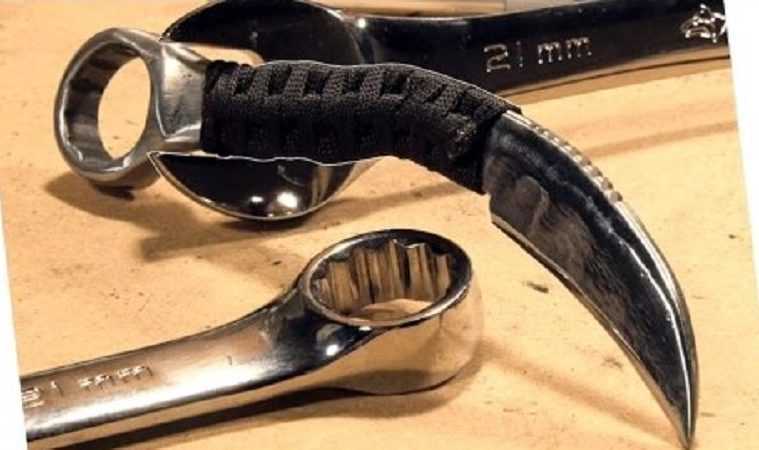 How To Make A Really Sharp Karambit Out Of A 21Mm Wrench Featured