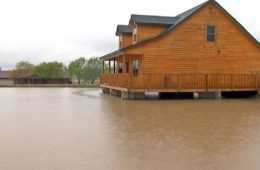 Oklahoma Man Builds His Dream House On A Pond With A Fishing Hole In The Living Room  And It'S For Sale Featured