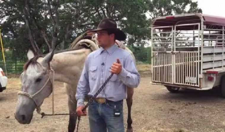Oregon Man Jumps On His Horse And Lassos A Would Be Bicycle Thief At The Local Walmart Featured