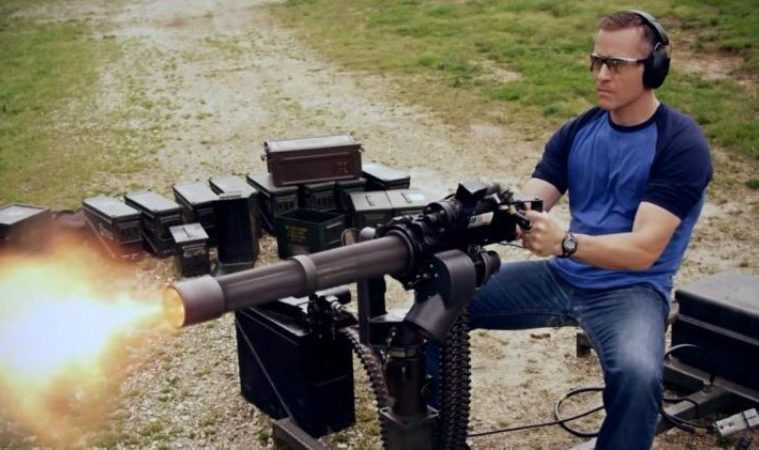 Gop Gubernatorial Candidate Eric Greitens Shooting A Minigun Campaign Ad Featured