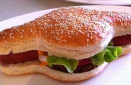 Bunthatholdsahotdogandahamburgerhamdogfeatured