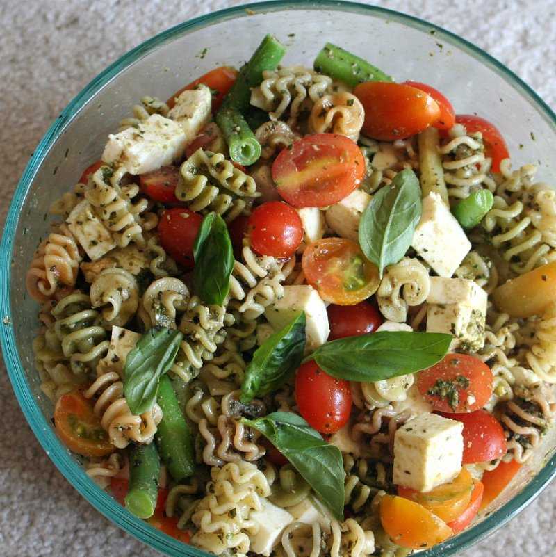 Italian Pesto Pasta Salad