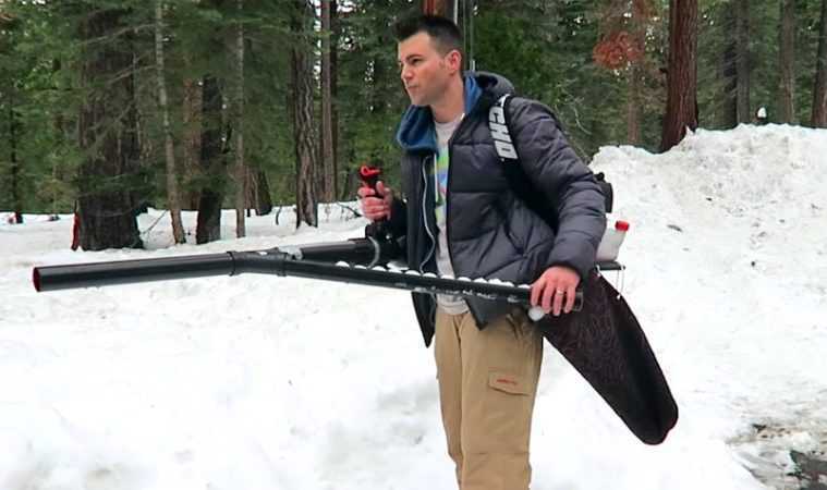 Snowball Machine Gun  How To Build One. Featured