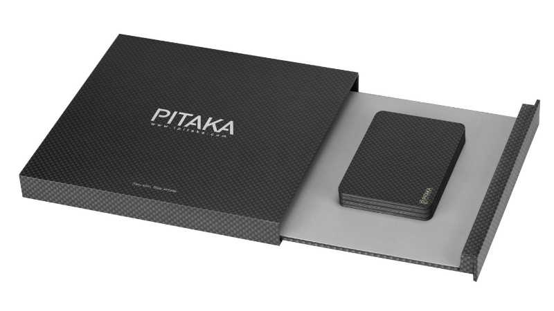 Питака сайт. Кредитница Pitaka MAGWALLET Carbon. Pitaka кошелек MAGWALLET. Pitaka Card Holder. Pitaka визитница.