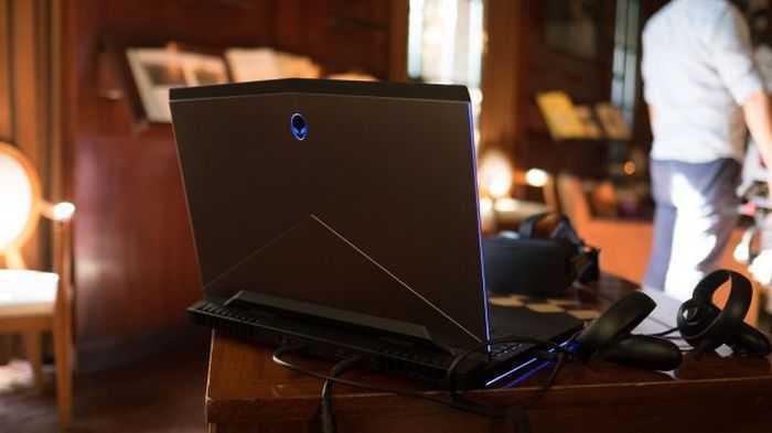 Alienware AW17R4 Gaming Laptop review and price 601