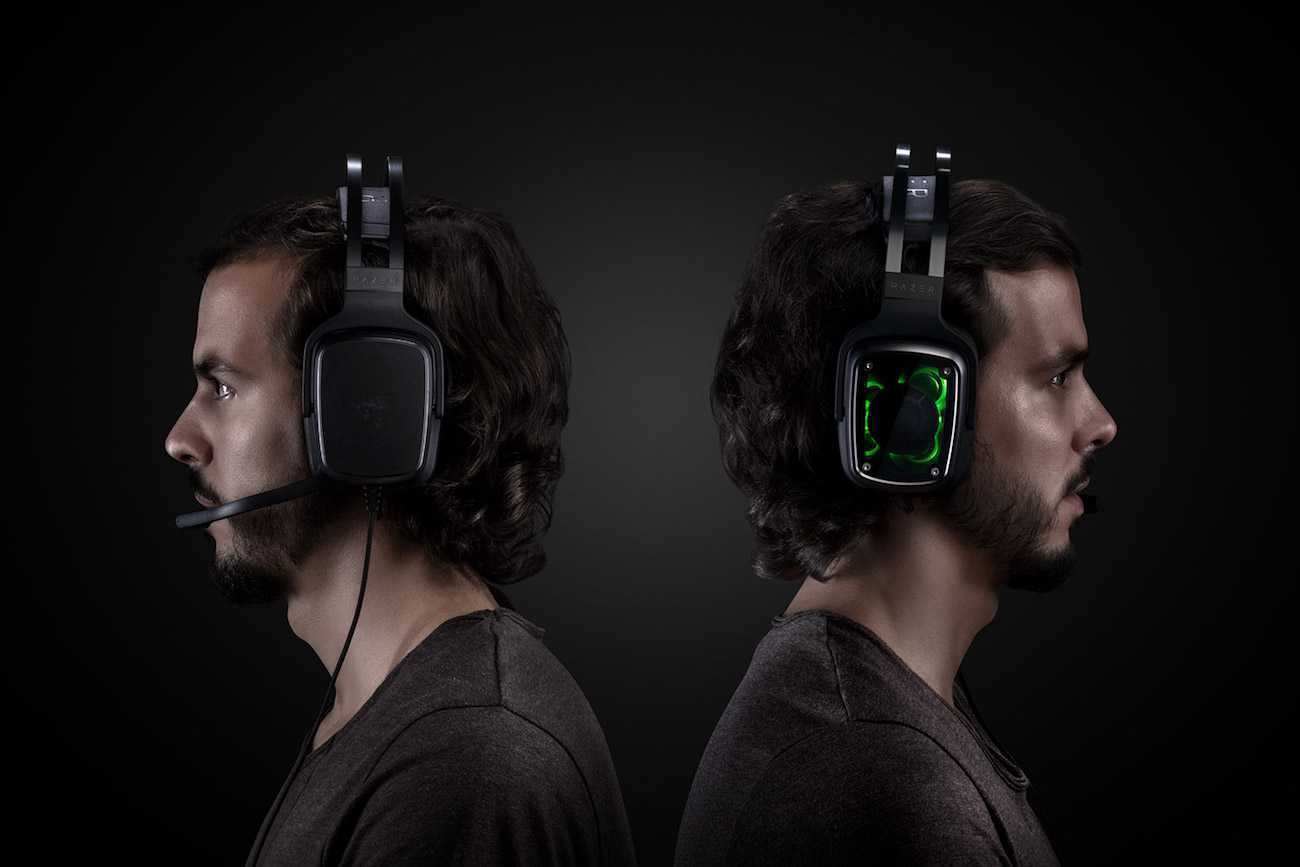 Razer Tiamat 7.1 V2 Models Posing 