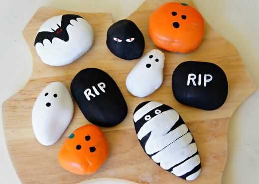 halloween painted rocks  rip bats pumpkins ghosts