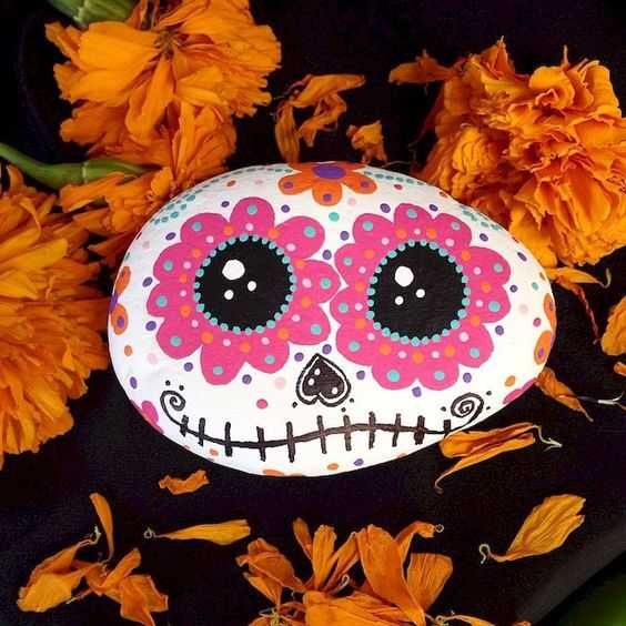 autumn rock painting ideas  pumpkin with floral decorations