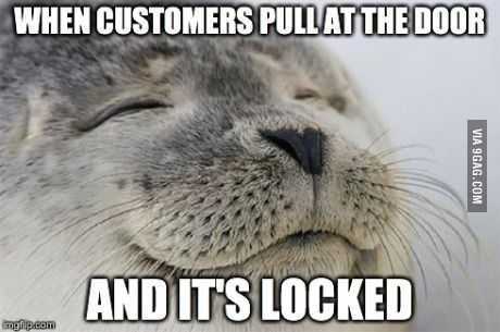 funny customerspulldoor