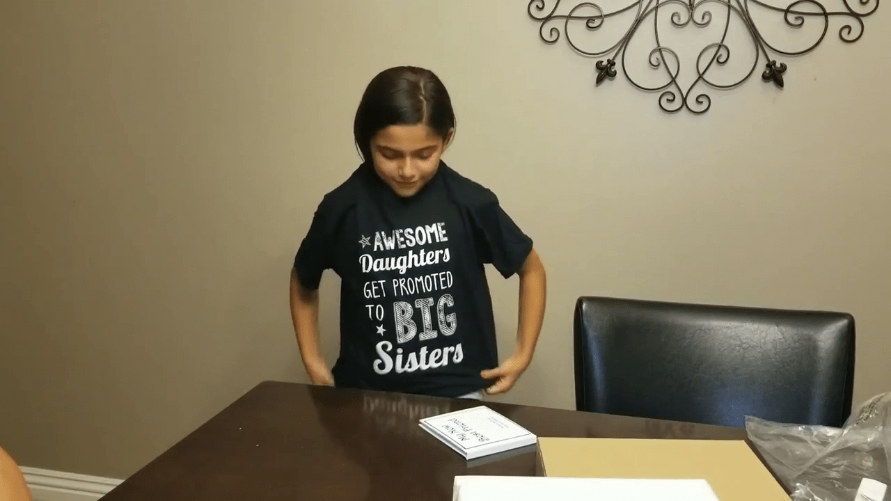 This 10-Year-Old’s Parents Gave Her A Book – And Seven Pages In She Couldn’t Hold Back The Tears | 15 Ariana This 10-Year-Old’s Parents Gave Her A Book – And Seven Pages In She Couldn’t Hold Back The Tears
