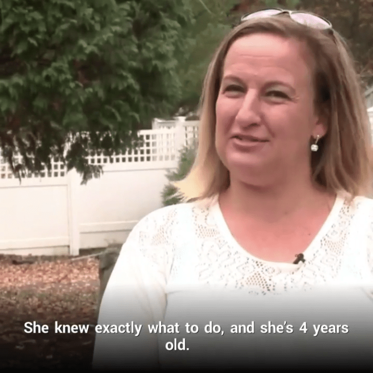 When This Four-Year-Old Saw A Man “Sleeping” On A Bathroom Floor, She Knew She Had To Run For Help | NTD 4 year old community hero5 When This Four-Year-Old Saw A Man “Sleeping” On A Bathroom Floor, She Knew She Had To Run For Help