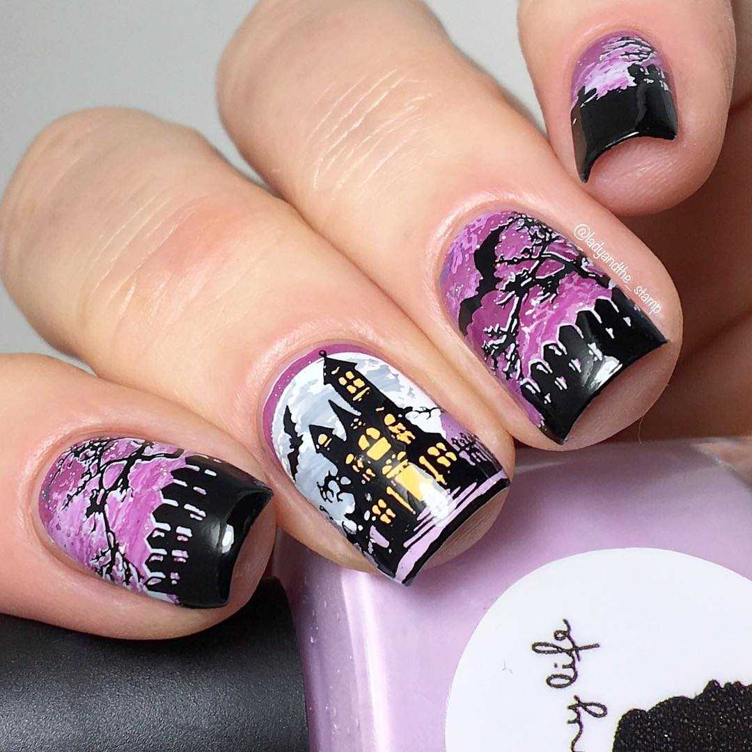 Halloween Nail Art  lady and the tramp