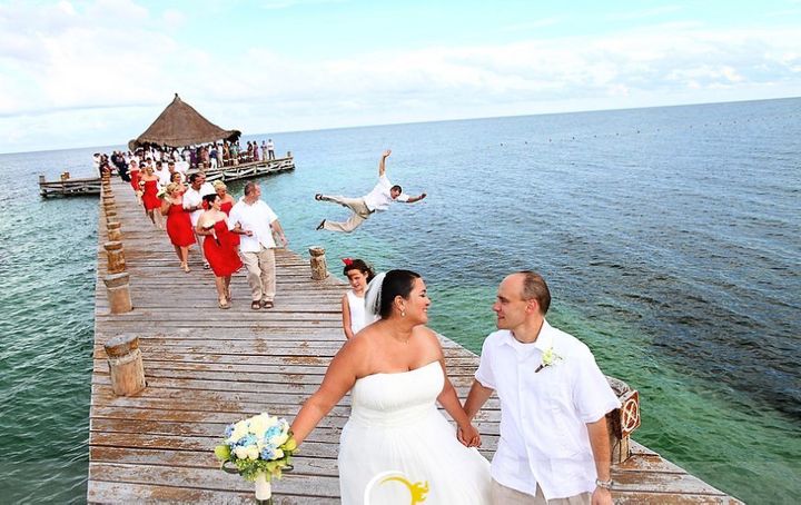30 Awesome Photo Bombs 