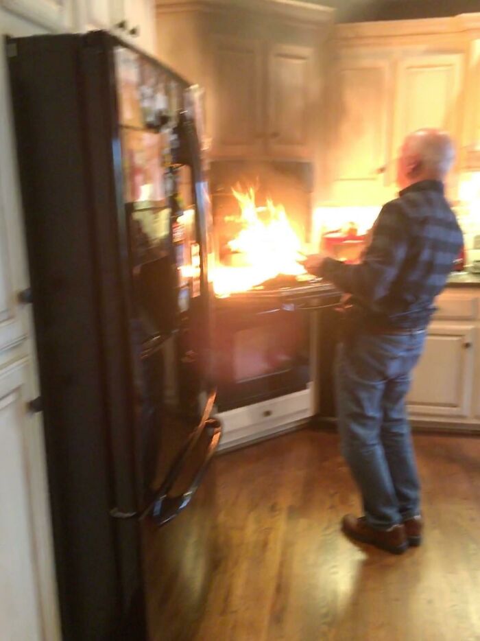 30 Epic Fails From This Past Thanksgiving