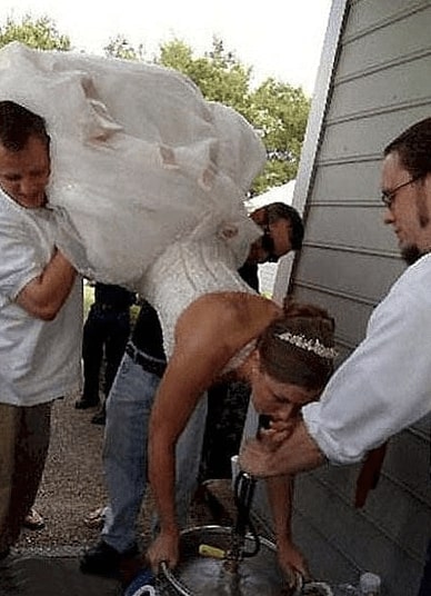 31 Epic Wedding Day Fails That Are Almost Sad To See