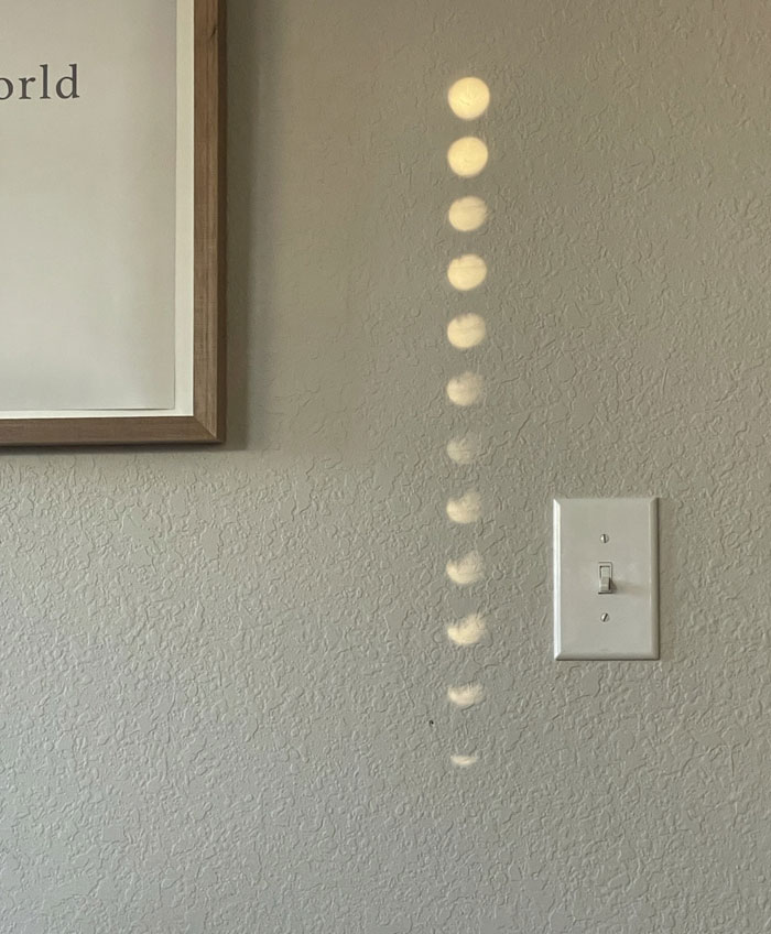 30 MindBlowing Reflections That Were Perfectly Captured 