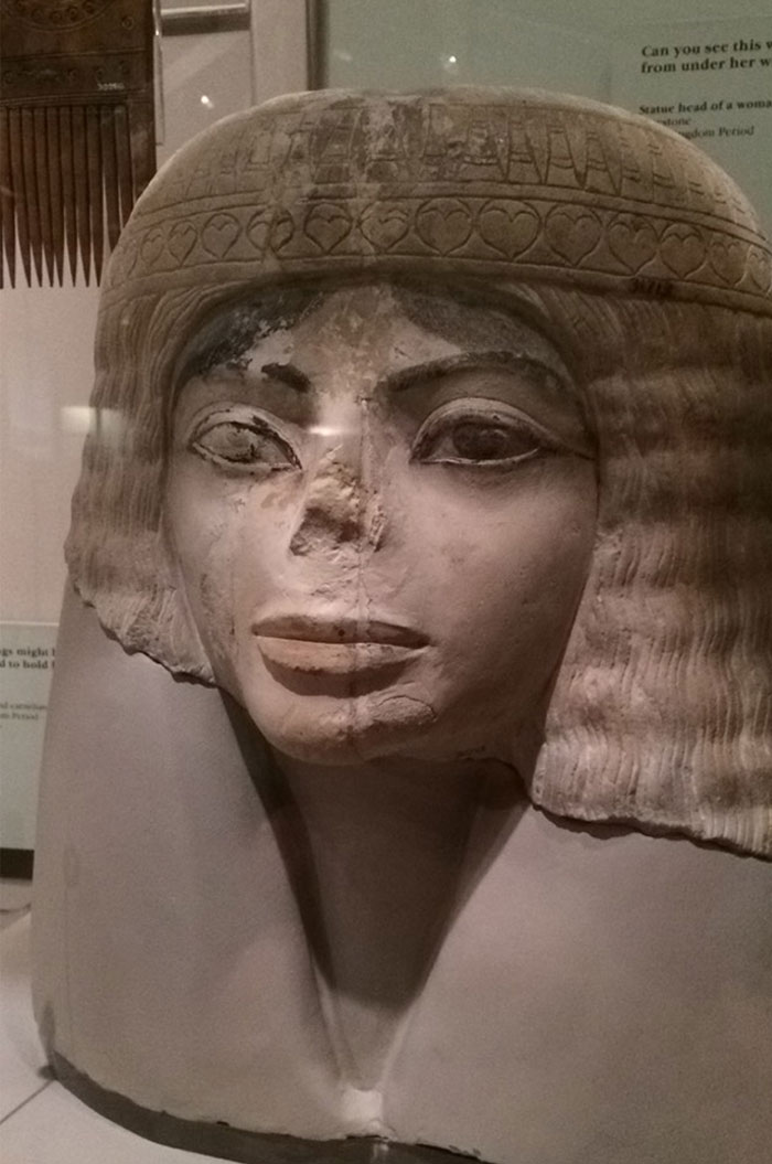 32 Super Funny Pictures People Took At Museums&Nbsp;