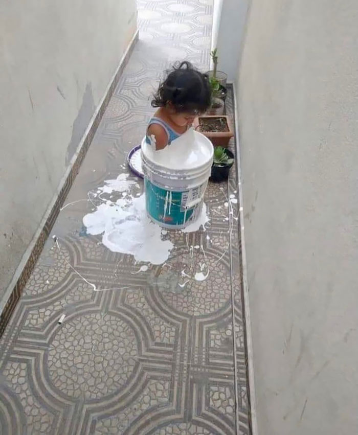 30 Supper Funny Pictures Of Parents Having A Bad Day 