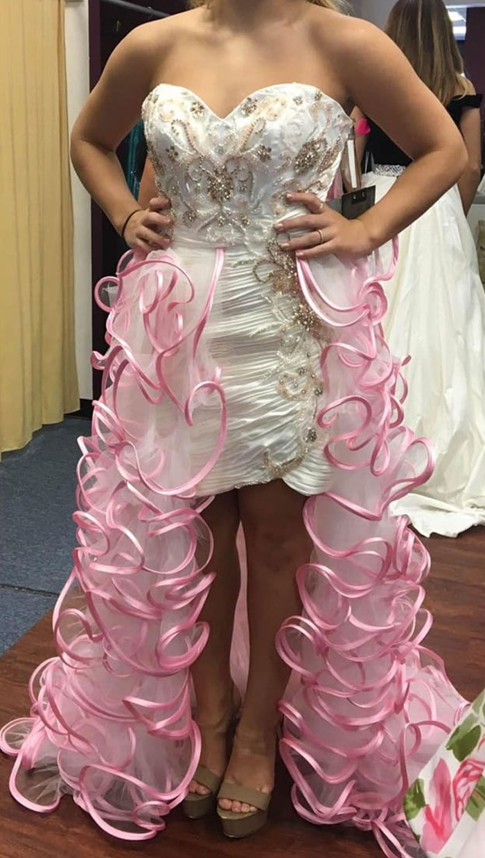 30 Hideous Dresses That Should Have Never Been Made 