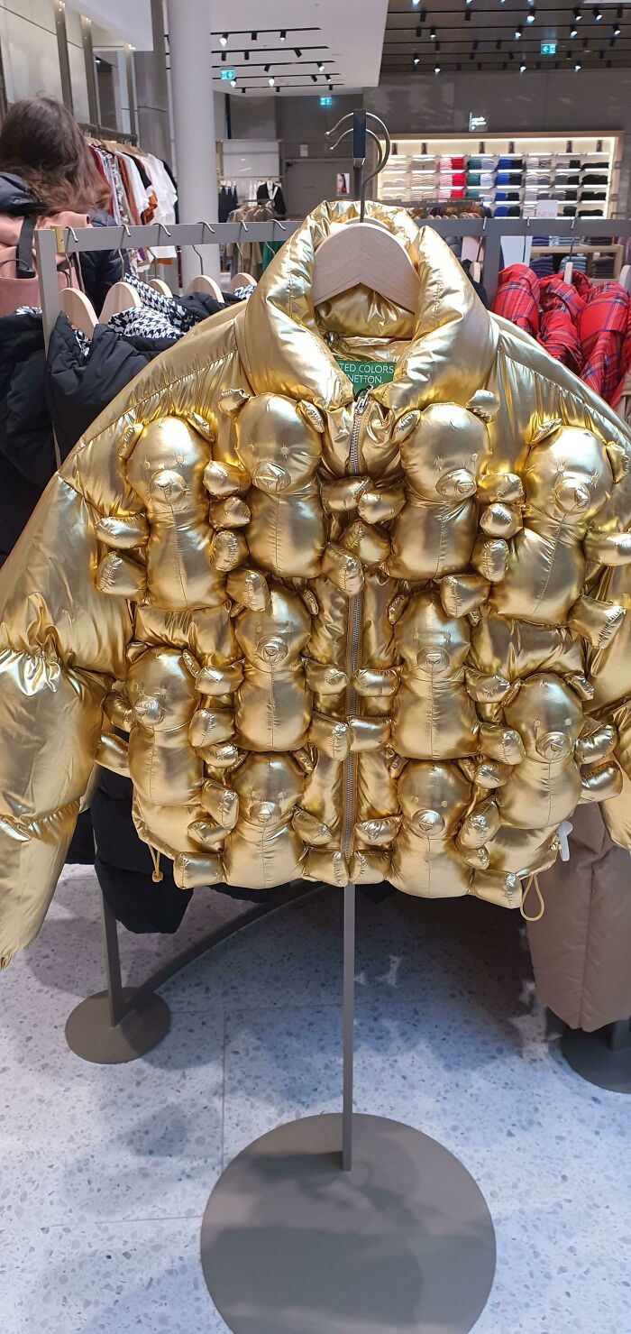 30 Of The Worst Fashion Fails You've  Ever Seen And They’re Hilarious 
