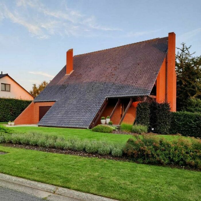 30 Ugly Houses That Are So Bad, It’s Hilarious