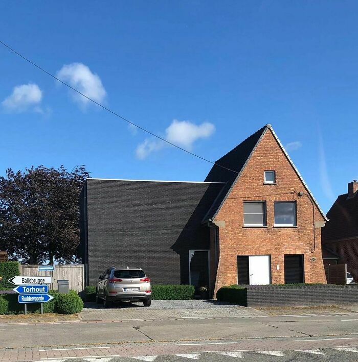 30 Ugly Houses That Are So Bad, It’s Hilarious