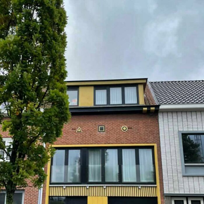 30 Ugly Houses That Are So Bad, It’s Hilarious