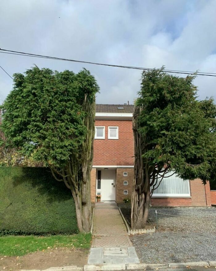 30 Ugly Houses That Are So Bad, It’s Hilarious