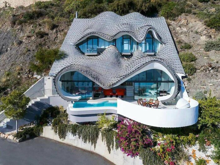 30 Tacky And Tasteless Ideas That Didn't Turn Out So Bad 