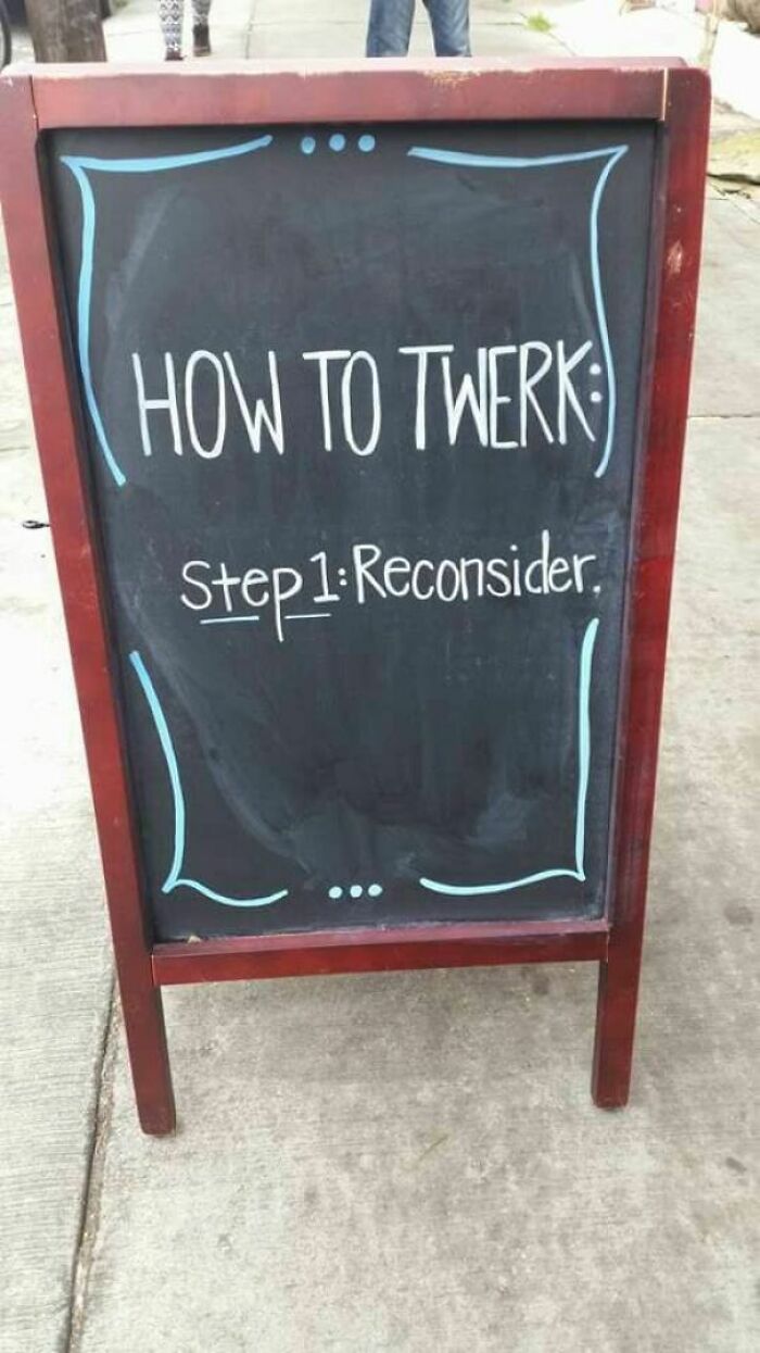 30 Hilarious Times Extremely Funny Signs Were Spotted 