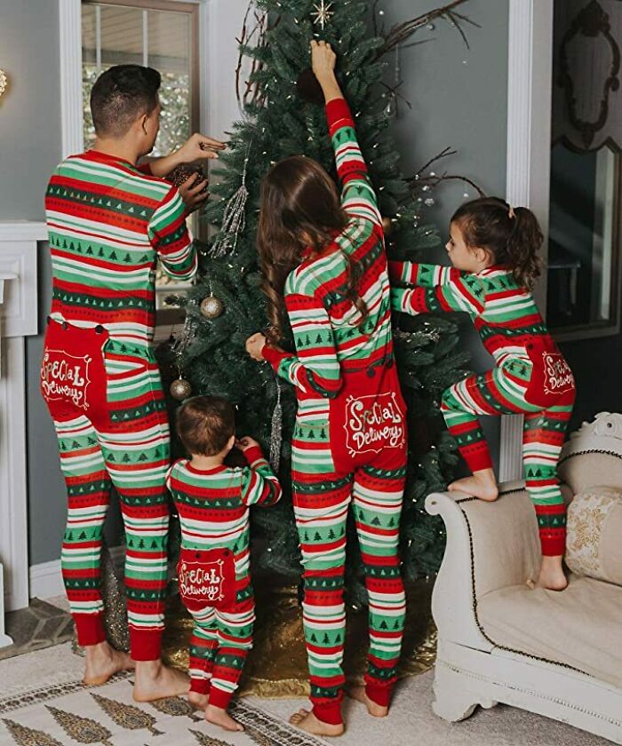 30 Unbelievable And Hilarious Things Found On Amazon