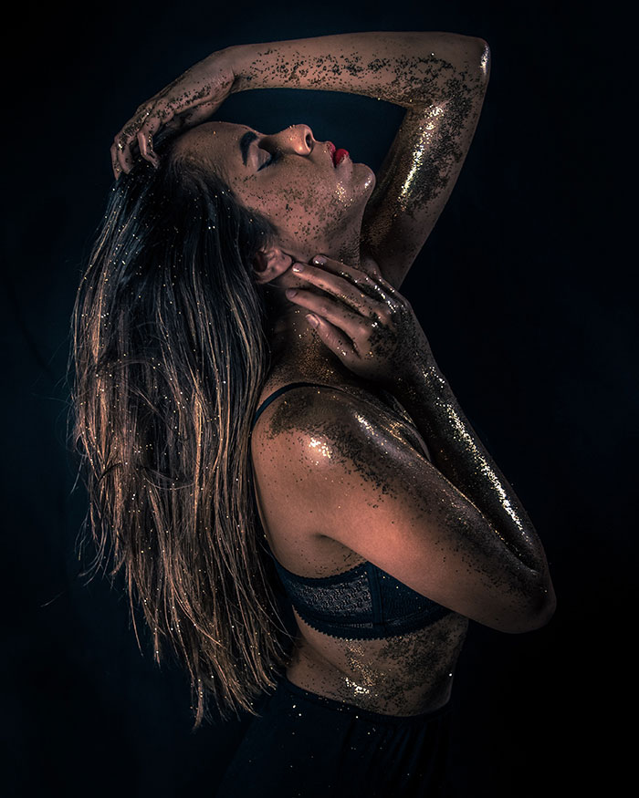 30 Amazing Self Portrait Ideas To Improve Your Instagram 