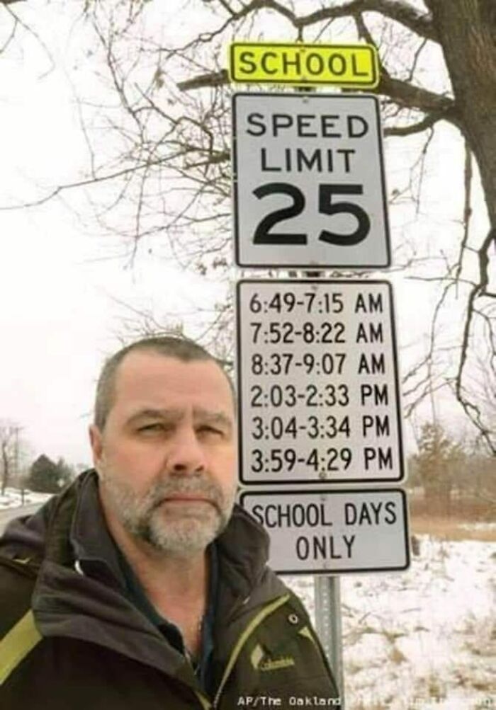 30 Of The Strangest LaughInducing Signs Spotted In Public