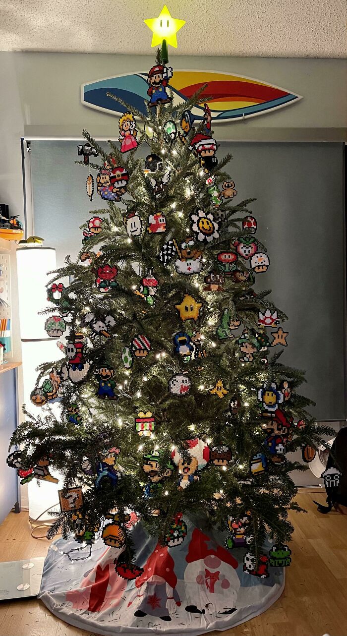 30 Epic And Creative Christmas Trees That Absolutely Won Christmas 