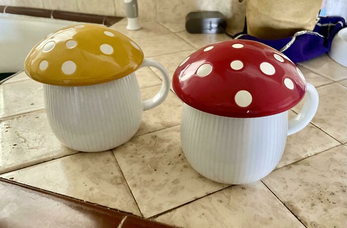 30 Satisfying Pictures Of Cool Mugs