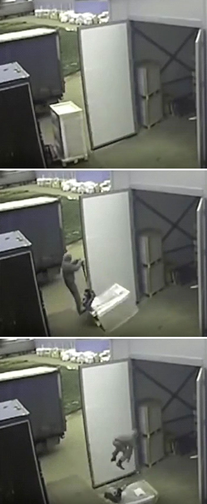 30 Unbelievably Funny Times People Failed At The One Job They Had 
