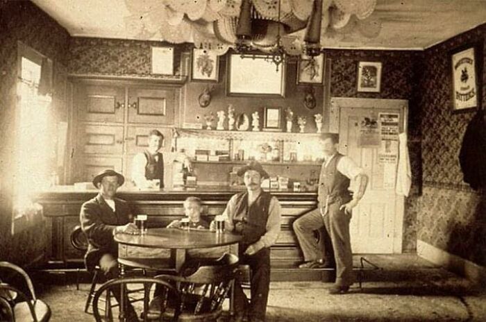 Old Vintage Photos 637F896B52C16 700