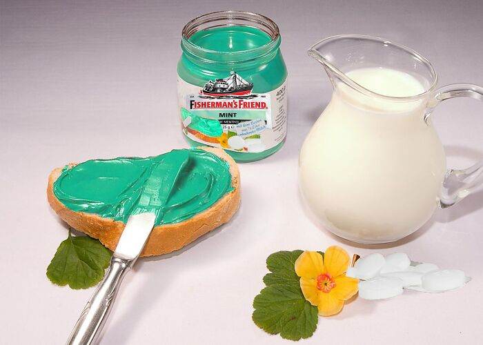 30 Hilarious Photoshop Fails That May Encourage You To Start Editing 