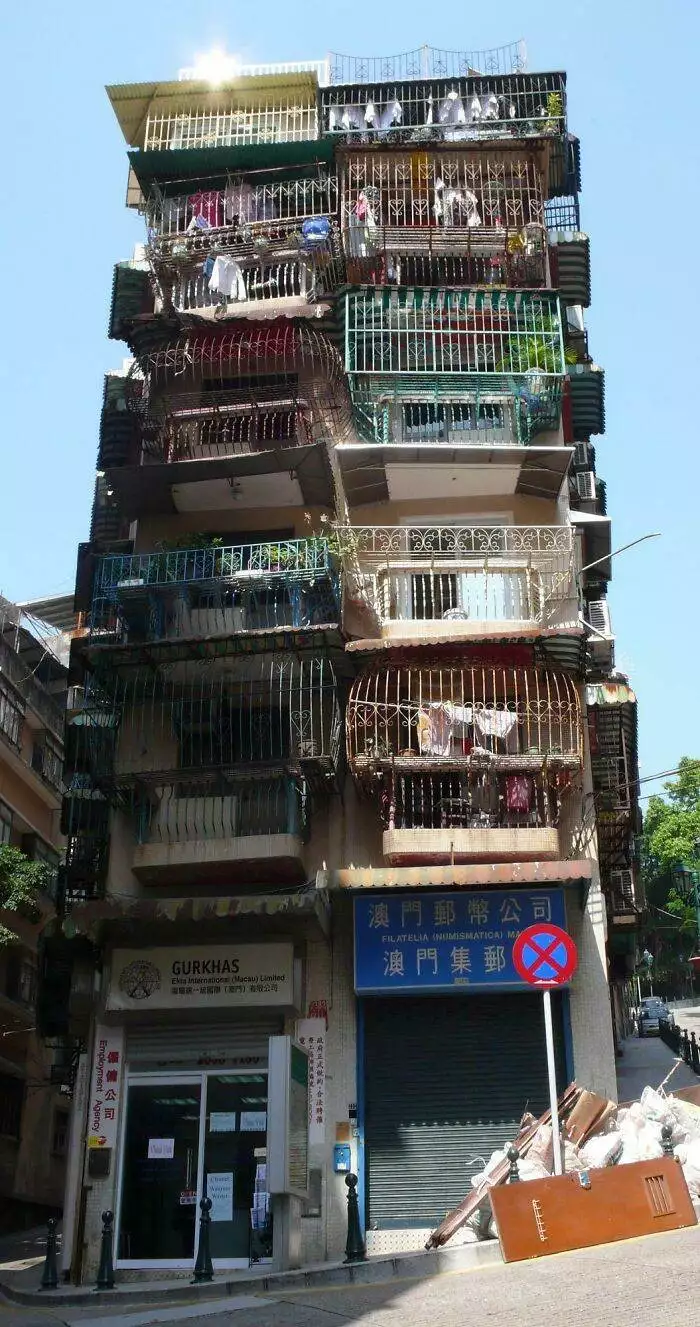 30 Hilarious Times Architects Failed To Consider Basic Functionality